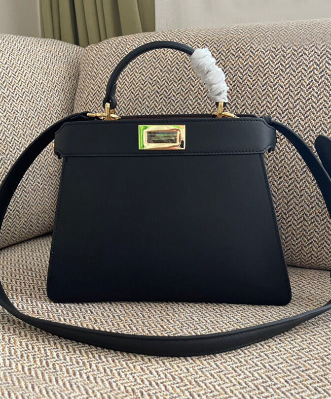 Fendi Peekaboo Iseeu Small Handbag 8BN327 Black